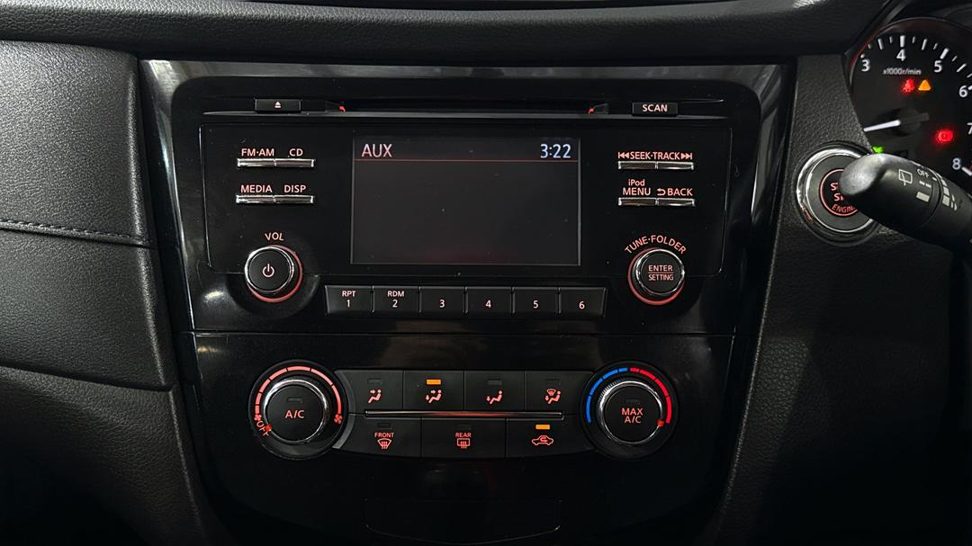 2017 Nissan X-trail St (FWD), Automatic, 90708 km, Infotainment System
