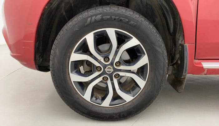 2014 Nissan Terrano XV D THP PREMIUM 110 PS, Diesel, Manual, 1,08,497 km, Left Front Wheel