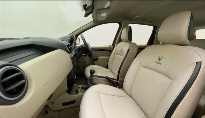 2014 Nissan Terrano XV D THP PREMIUM 110 PS, Diesel, Manual, 1,08,497 km, Right Side Front Door Cabin