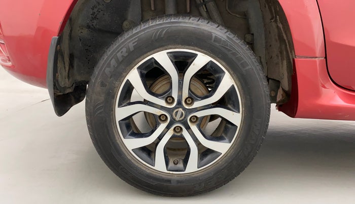 2014 Nissan Terrano XV D THP PREMIUM 110 PS, Diesel, Manual, 1,08,497 km, Right Rear Wheel