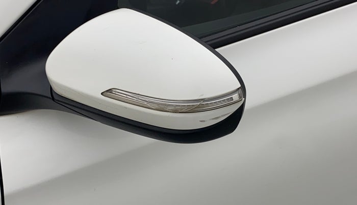 2016 Hyundai Elite i20 SPORTZ 1.2, Petrol, Manual, 95,945 km, Left rear-view mirror - Indicator light has minor damage