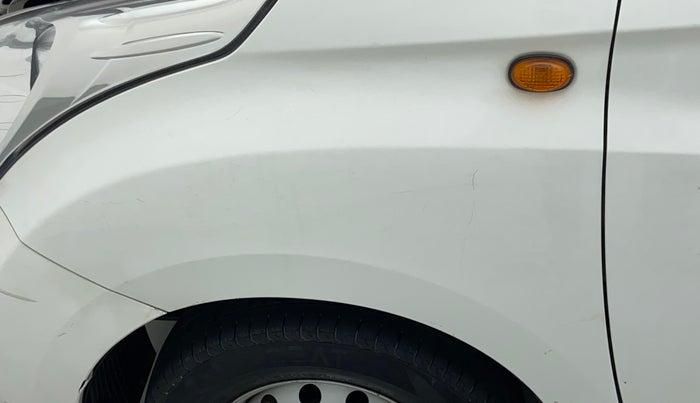 2017 Hyundai Eon ERA +, Petrol, Manual, 25,827 km, Left fender - Minor scratches