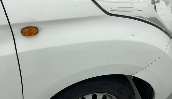 2017 Hyundai Eon ERA +, Petrol, Manual, 25,827 km, Right fender - Minor scratches