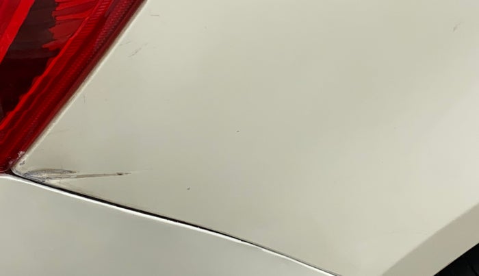 2014 Maruti Swift Dzire VXI, Petrol, Manual, 1,00,878 km, Right quarter panel - Minor scratches