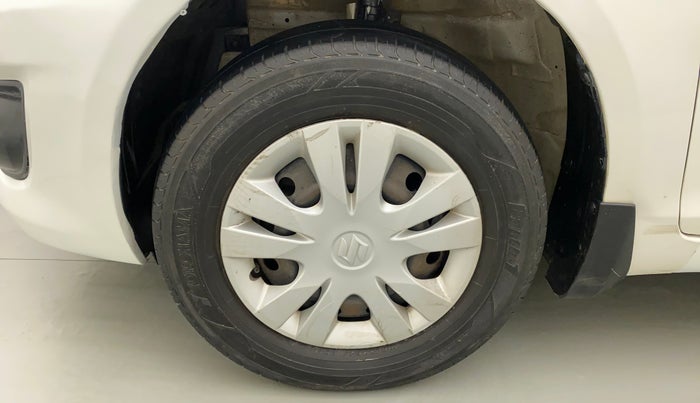 2014 Maruti Swift Dzire VXI, Petrol, Manual, 1,00,878 km, Left Front Wheel