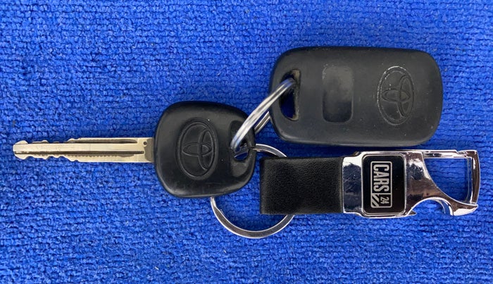 2015 Toyota Etios Liva GD, Diesel, Manual, 99,225 km, Key Close Up