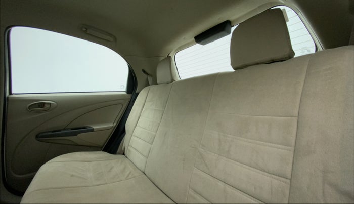 2015 Toyota Etios Liva GD, Diesel, Manual, 99,225 km, Right Side Rear Door Cabin