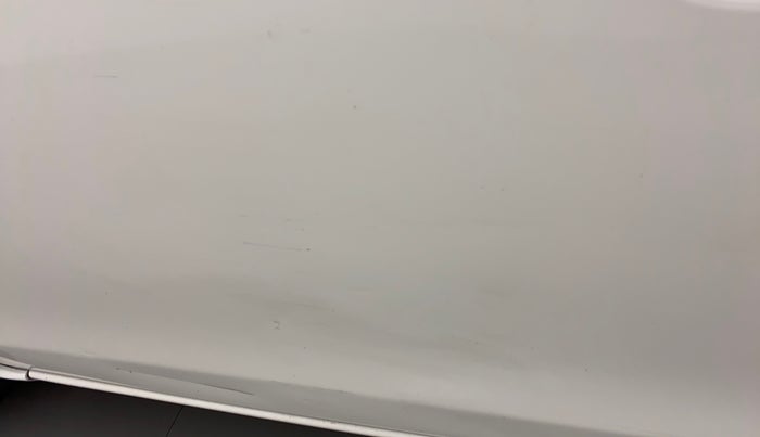 2015 Toyota Etios Liva GD, Diesel, Manual, 99,046 km, Front passenger door - Upto 4 inch Scratches + Count of scratches 3-5 ( Metal not Visible)