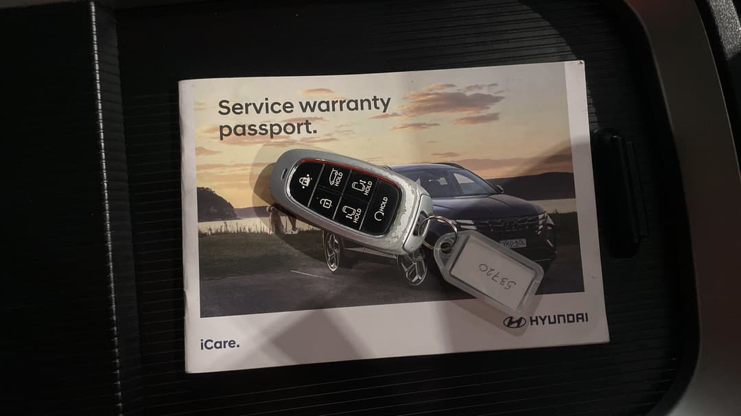 2022 Hyundai Staria Highlander, Automatic, 91291 km, Key Close-up