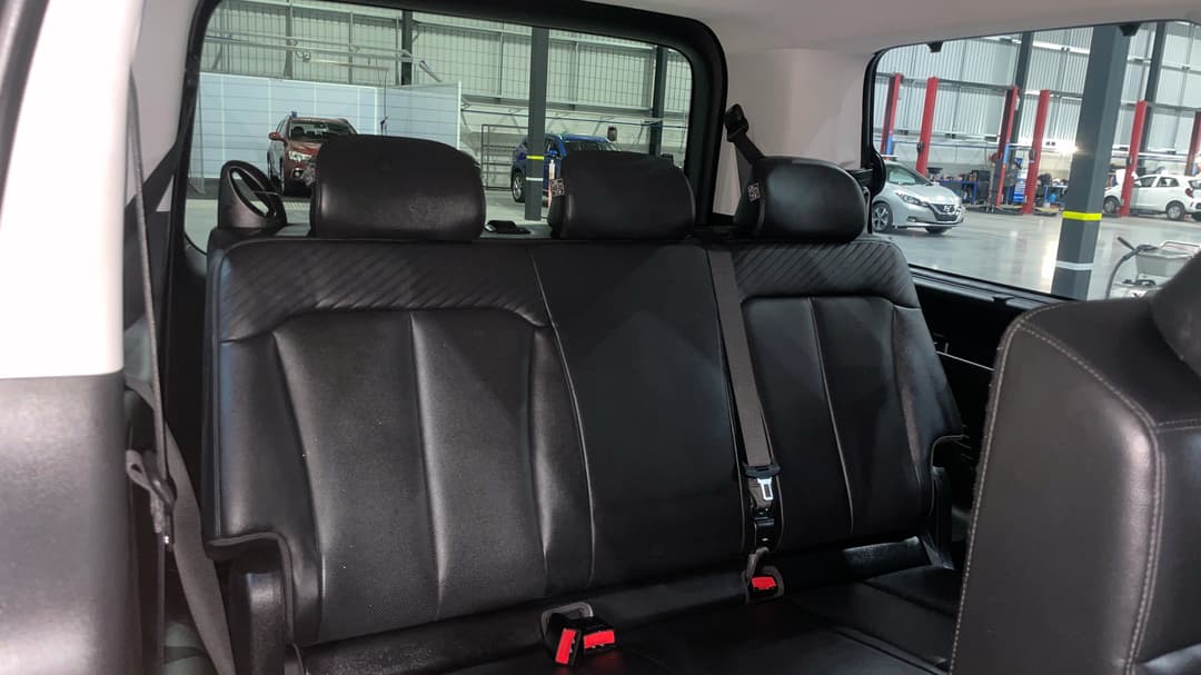 2022 Hyundai Staria Highlander, Automatic, 91291 km, Third Row Seats