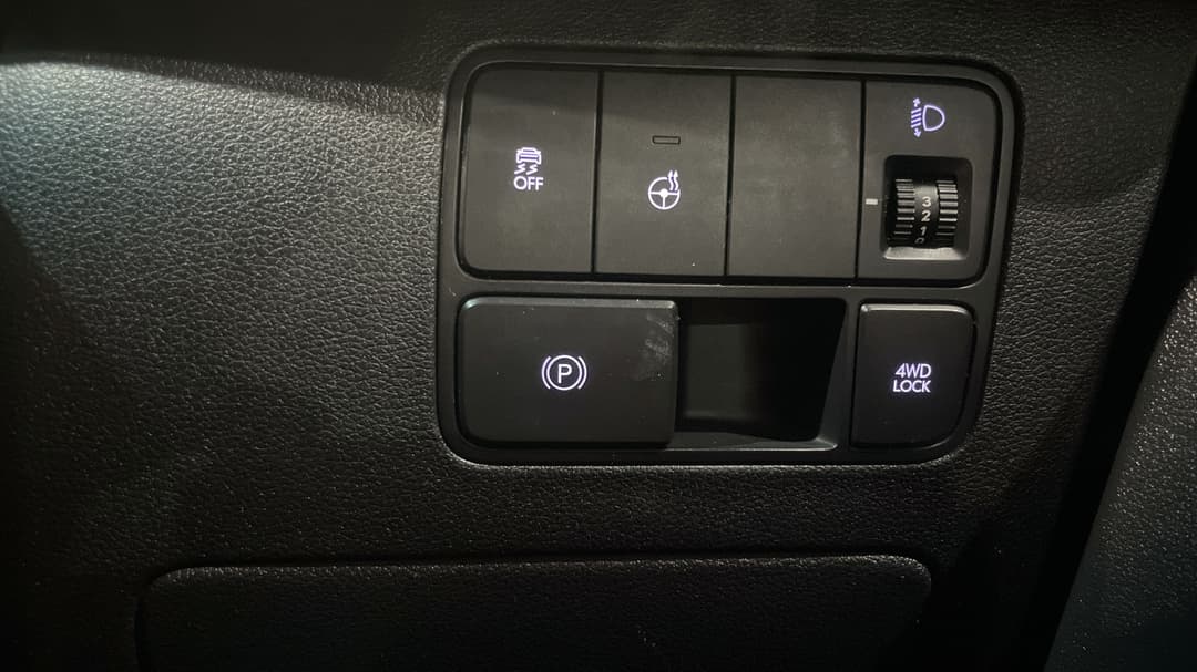 2022 Hyundai Staria Highlander, Automatic, 91291 km, Handbrake