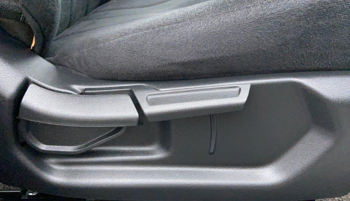 2020 Hyundai VENUE SX 1.0 GDI IMT, Petrol, Manual, 4,489 km, Driver Side Adjustment Panel