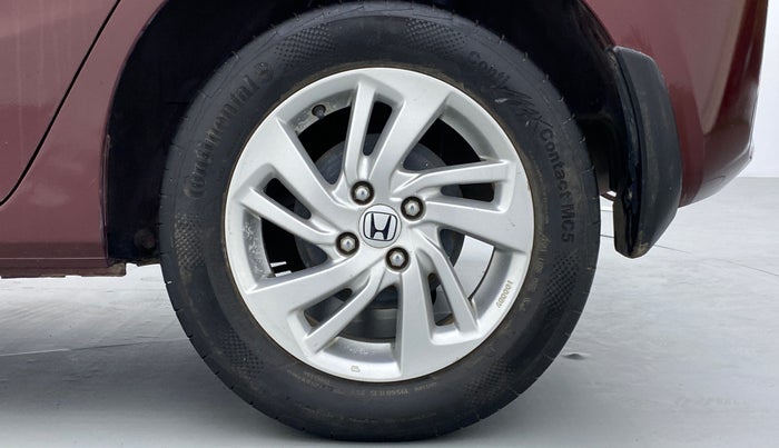 2016 Honda Jazz 1.2 V AT, Petrol, Automatic, 84,825 km, Left Rear Wheel