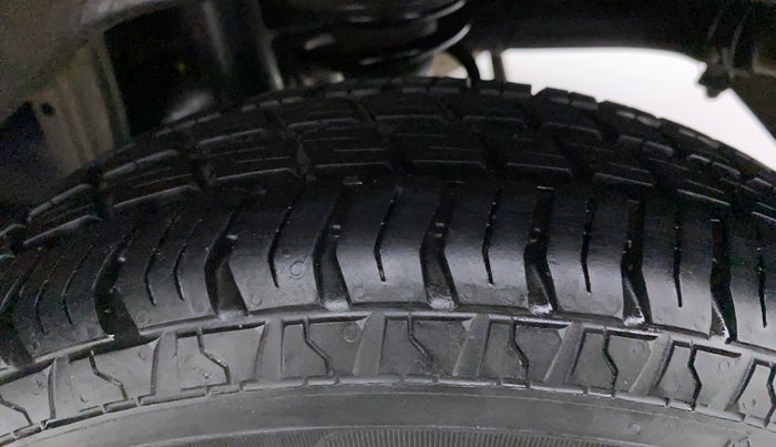 2014 Maruti Alto 800 LXI, Petrol, Manual, 8,039 km, Left Rear Tyre Tread