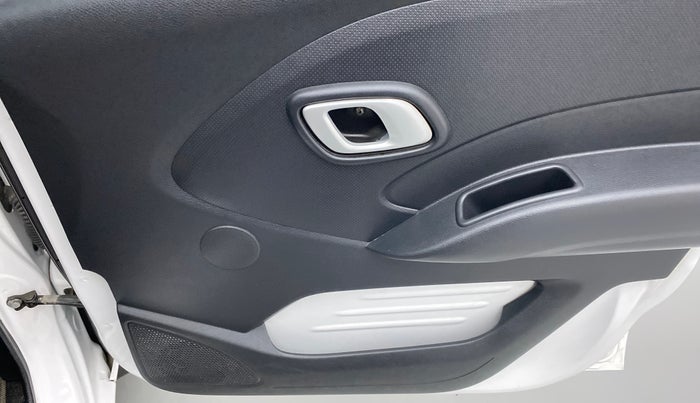 2019 Datsun Redi Go S 1.0, CNG, Manual, 28,759 km, Driver Side Door Panels Control