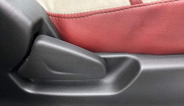 2019 Datsun Redi Go S 1.0, CNG, Manual, 28,759 km, Driver Side Adjustment Panel