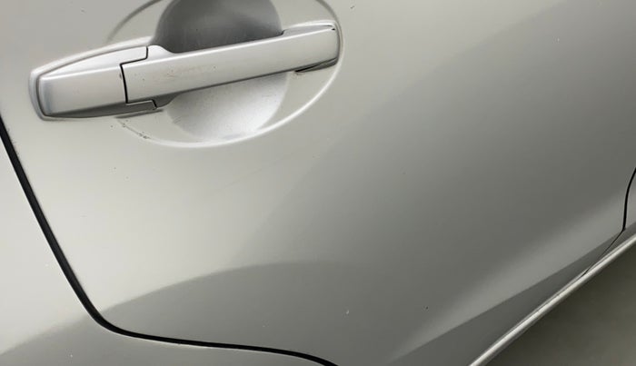 2014 Honda Brio S MT, Petrol, Manual, 76,356 km, Right rear door - Minor scratches