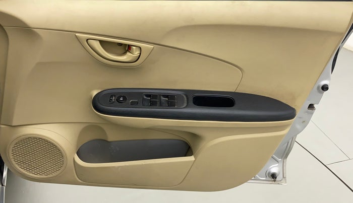 2014 Honda Brio S MT, Petrol, Manual, 76,356 km, Driver Side Door Panels Control