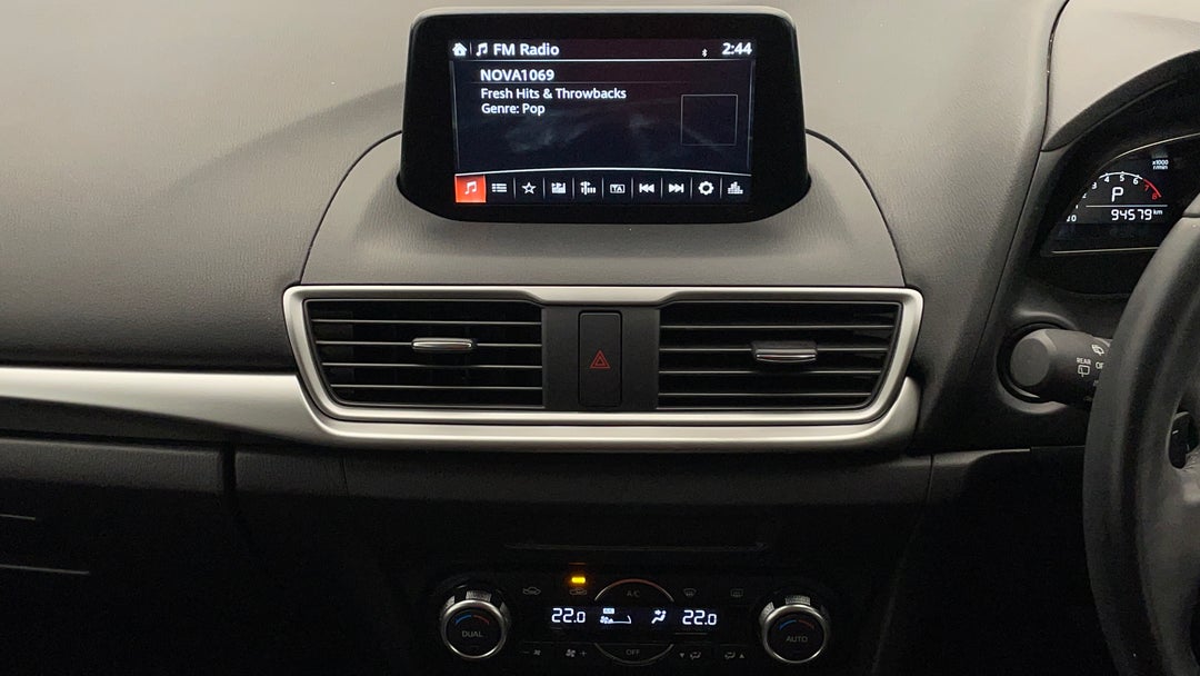 2017 Mazda 3 Touring, Automatic, 94579 km, Infotainment System