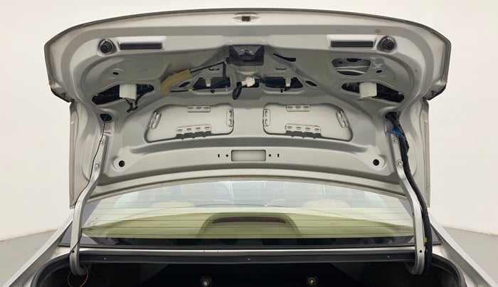 2015 Honda City 1.5L I-VTEC VX CVT, CNG, Automatic, 76,854 km, Boot Door Open