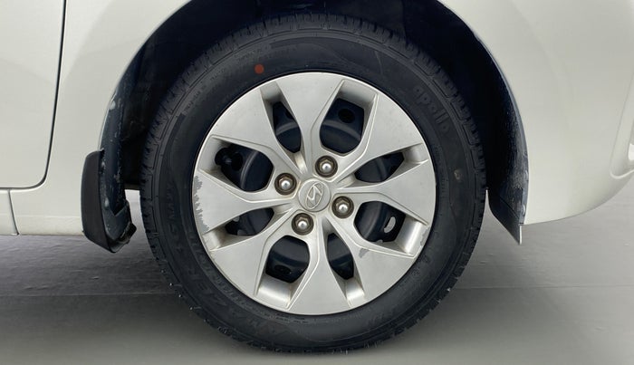 2017 Hyundai Xcent S 1.2, Petrol, Manual, 35,274 km, Right Front Wheel