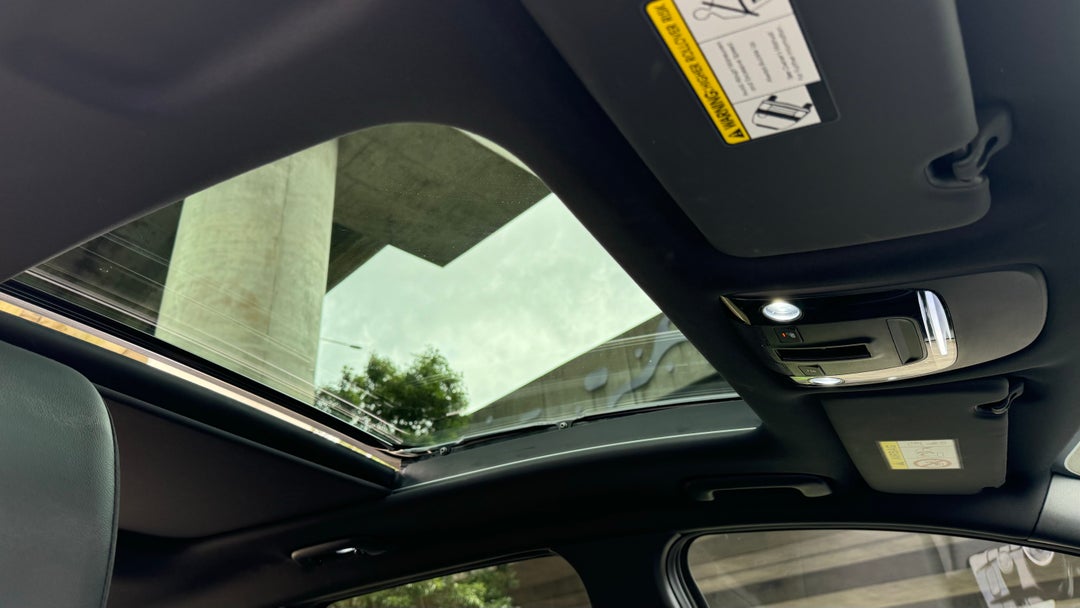 Interior Sunroof/Moonroof