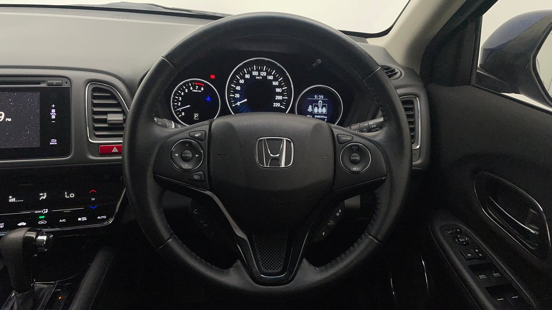 2015 Honda HR-V Vti-s, Automatic, 98599 km, Steering Wheel Close-up