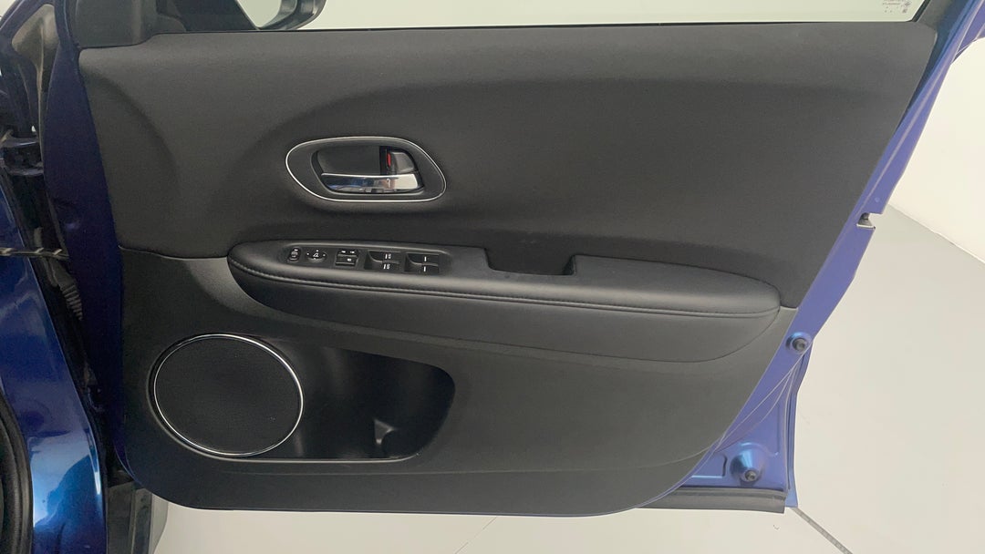 2015 Honda HR-V Vti-s, Automatic, 98599 km, Speaker View