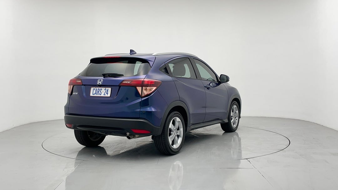 2015 Honda HR-V Vti-s, Automatic, 98599 km, Right Back Diagonal (45- Degree) View