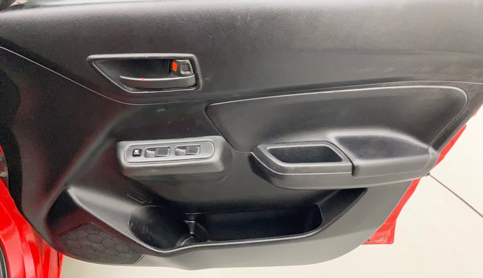 2018 Maruti Swift LXI, Petrol, Manual, 53,062 km, Driver Side Door Panels Control