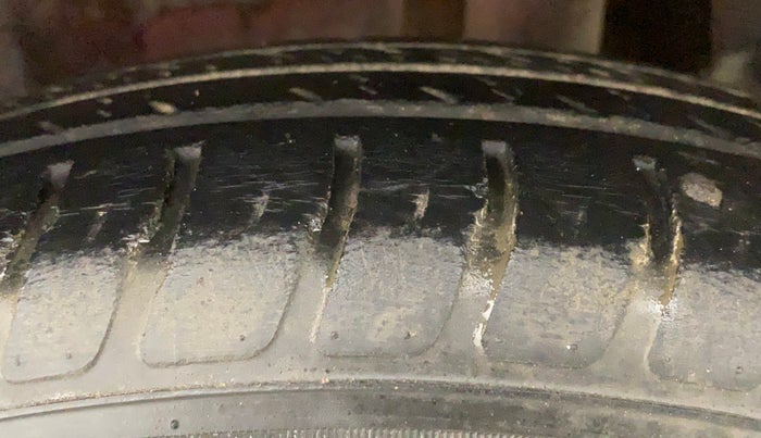 2018 Maruti Swift LXI, Petrol, Manual, 53,062 km, Left Rear Tyre Tread