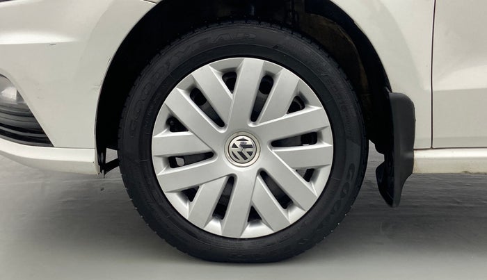 2017 Volkswagen Ameo COMFORTLINE 1.2, Petrol, Manual, 26,521 km, Left Front Wheel