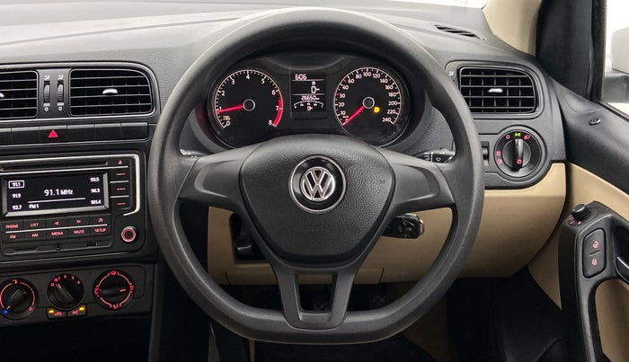 2017 Volkswagen Ameo COMFORTLINE 1.2, Petrol, Manual, 26,521 km, Steering Wheel Close Up