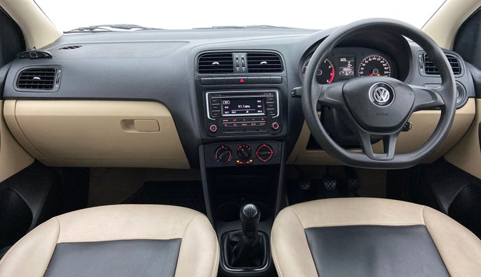 2017 Volkswagen Ameo COMFORTLINE 1.2, Petrol, Manual, 26,521 km, Dashboard