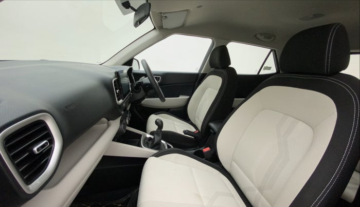 2022 Hyundai VENUE S 1.2, Petrol, Manual, 15,798 km, Right Side Front Door Cabin