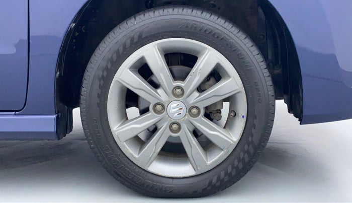 2014 Maruti Wagon R Stingray VXI, CNG, Manual, 59,494 km, Right Front Tyre