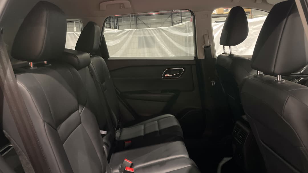 2023 Nissan X-trail St-l (2WD), Automatic, 26126 km, Right Side Rear Door Cabin View