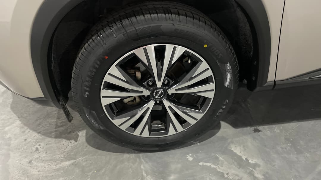 2023 Nissan X-trail St-l (2WD), Automatic, 26126 km, Left Front Wheel