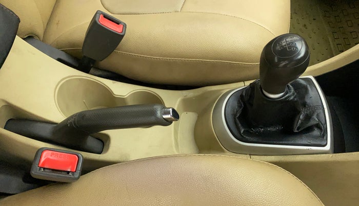 2014 Hyundai Verna FLUIDIC 1.4 VTVT CX, Petrol, Manual, 78,290 km, Gear Lever