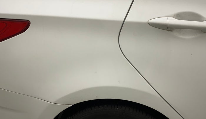2014 Hyundai Verna FLUIDIC 1.4 VTVT CX, Petrol, Manual, 78,290 km, Right quarter panel - Minor scratches