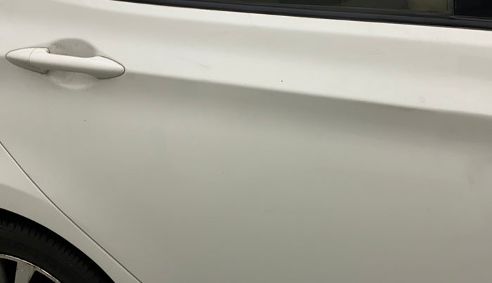 2014 Hyundai Verna FLUIDIC 1.4 VTVT CX, Petrol, Manual, 78,290 km, Right rear door - Minor scratches