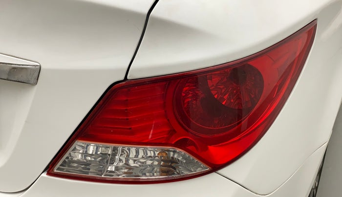 2014 Hyundai Verna FLUIDIC 1.4 VTVT CX, Petrol, Manual, 78,290 km, Right tail light - Minor damage