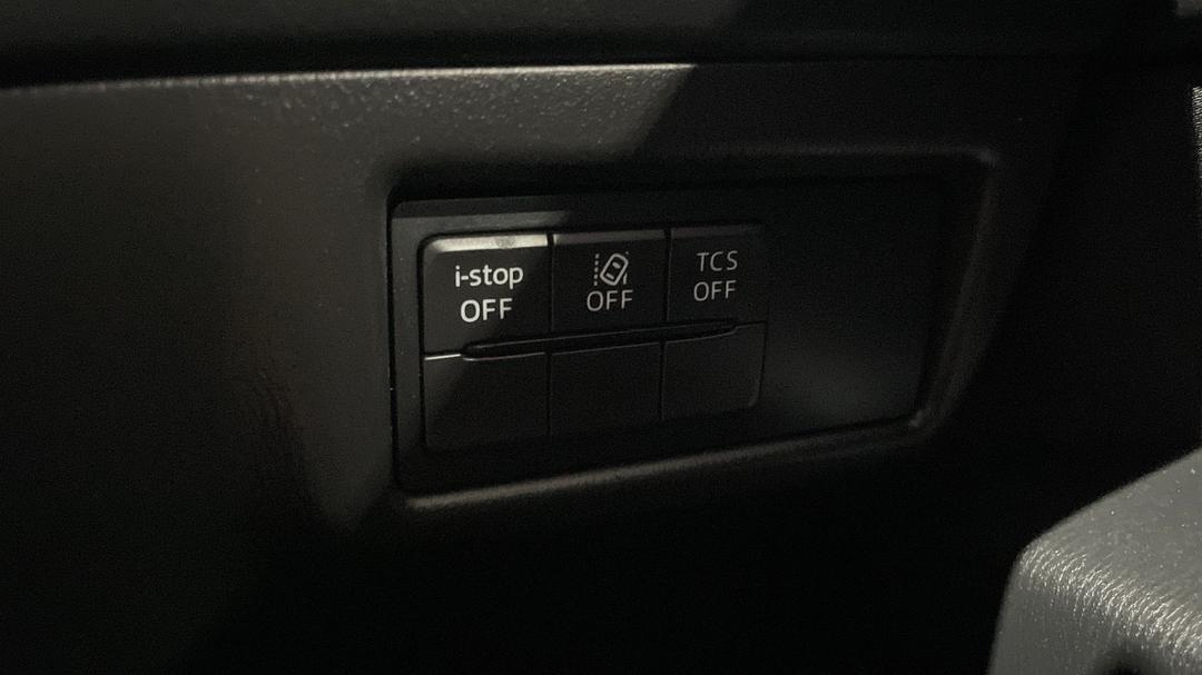 2022 Mazda CX-8 Sport (FWD), Automatic, 106998 km, Utility Switches/Buttons