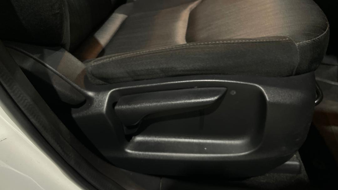 2022 Mazda CX-8 Sport (FWD), Automatic, 106998 km, Drivers Side Adjustment Panel