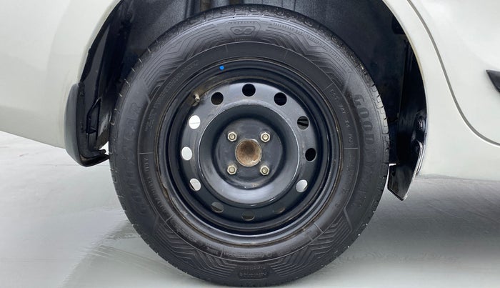 2019 Maruti Dzire VDI, Diesel, Manual, 86,462 km, Right Rear Wheel