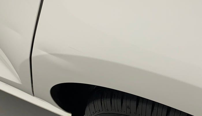 2017 Volkswagen Polo COMFORTLINE 1.2L, Petrol, Manual, 61,546 km, Left quarter panel - Slightly dented