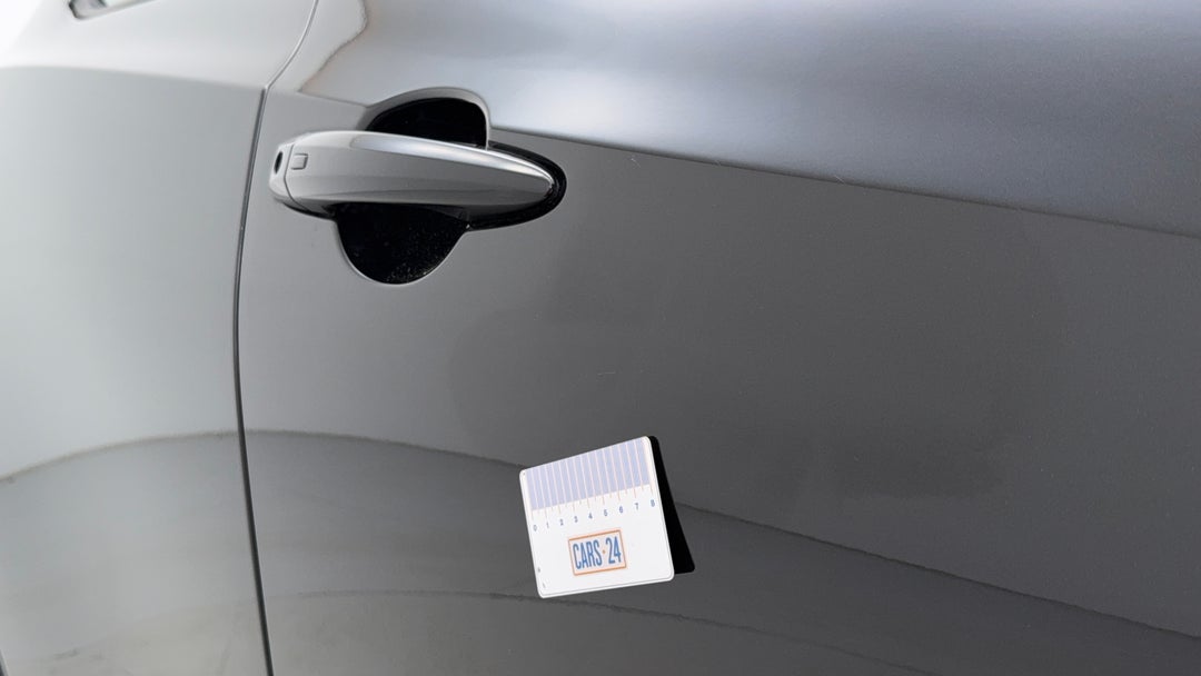 2023 Nissan Juke St-l, Automatic, 63341 km, Doors Front RHS Scratch