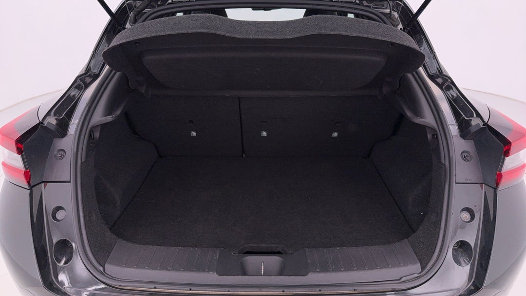 2023 Nissan Juke St-l, Automatic, 63341 km, Boot Inside View