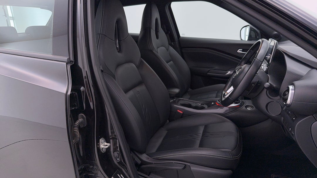 2023 Nissan Juke St-l, Automatic, 63341 km, Right Side Front Door Cabin View