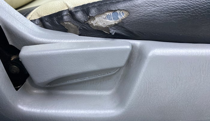2014 Maruti Alto K10 VXI P, Petrol, Manual, 33,955 km, Driver Side Adjustment Panel